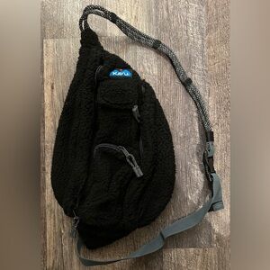 Kavu Black Sherpa Sling Bag with Rope Strap